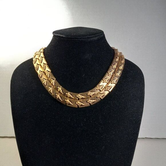 Vintage Double strand Monet Gold tone Linked cut out Necklace Cottagecore Chic - Picture 1 of 7